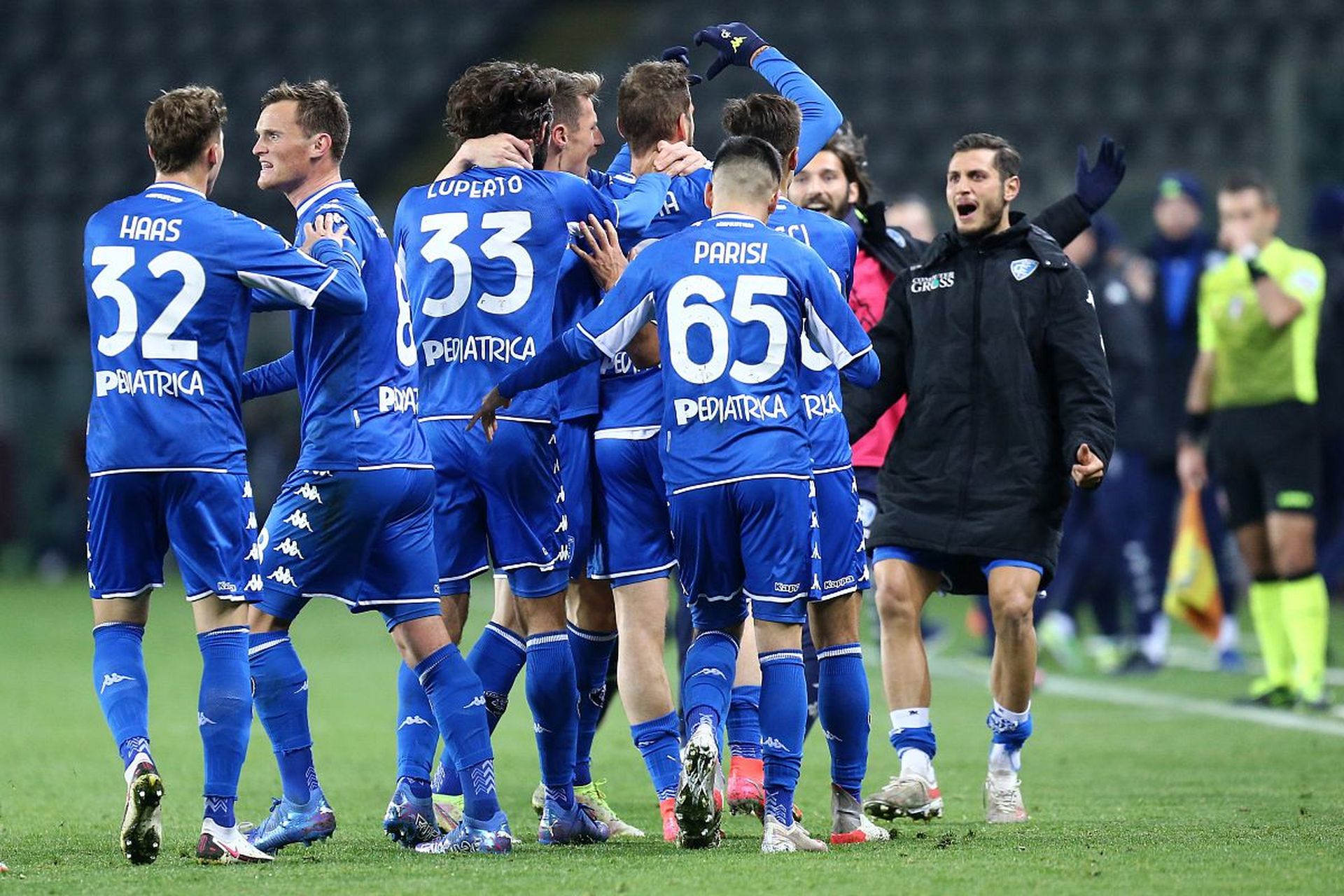 足球协会与 足球协会与